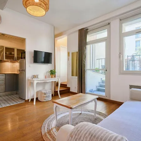 Charming 2 Bedroom With Terrace Lille